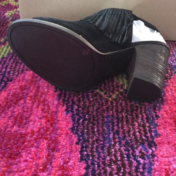 Lucky brand leather fringe peep toe slides - Picture 4 of 5